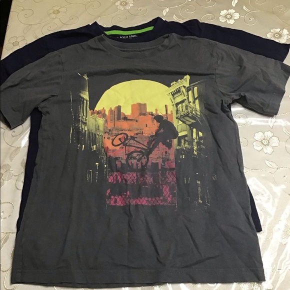 Tops - Picture 5 of 6